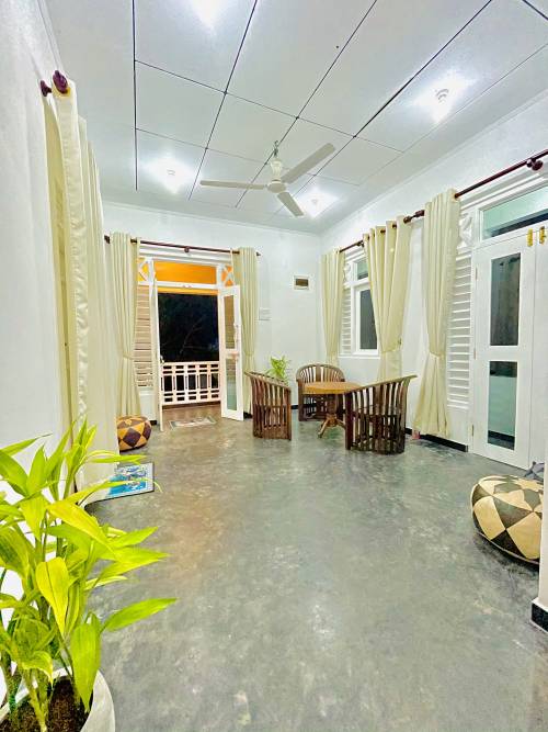 House for rent in unawatuna area