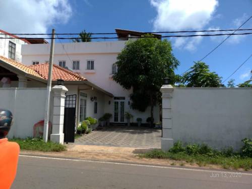 New two-storey house in Galle